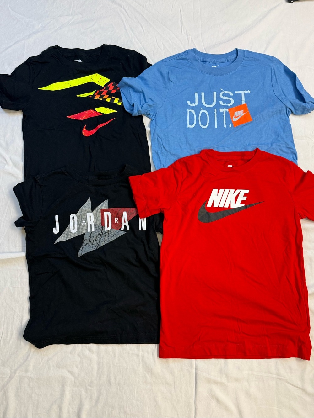 Boys Nike & Jordan Graphic Tee Bundle - Red, Black, Light Blue